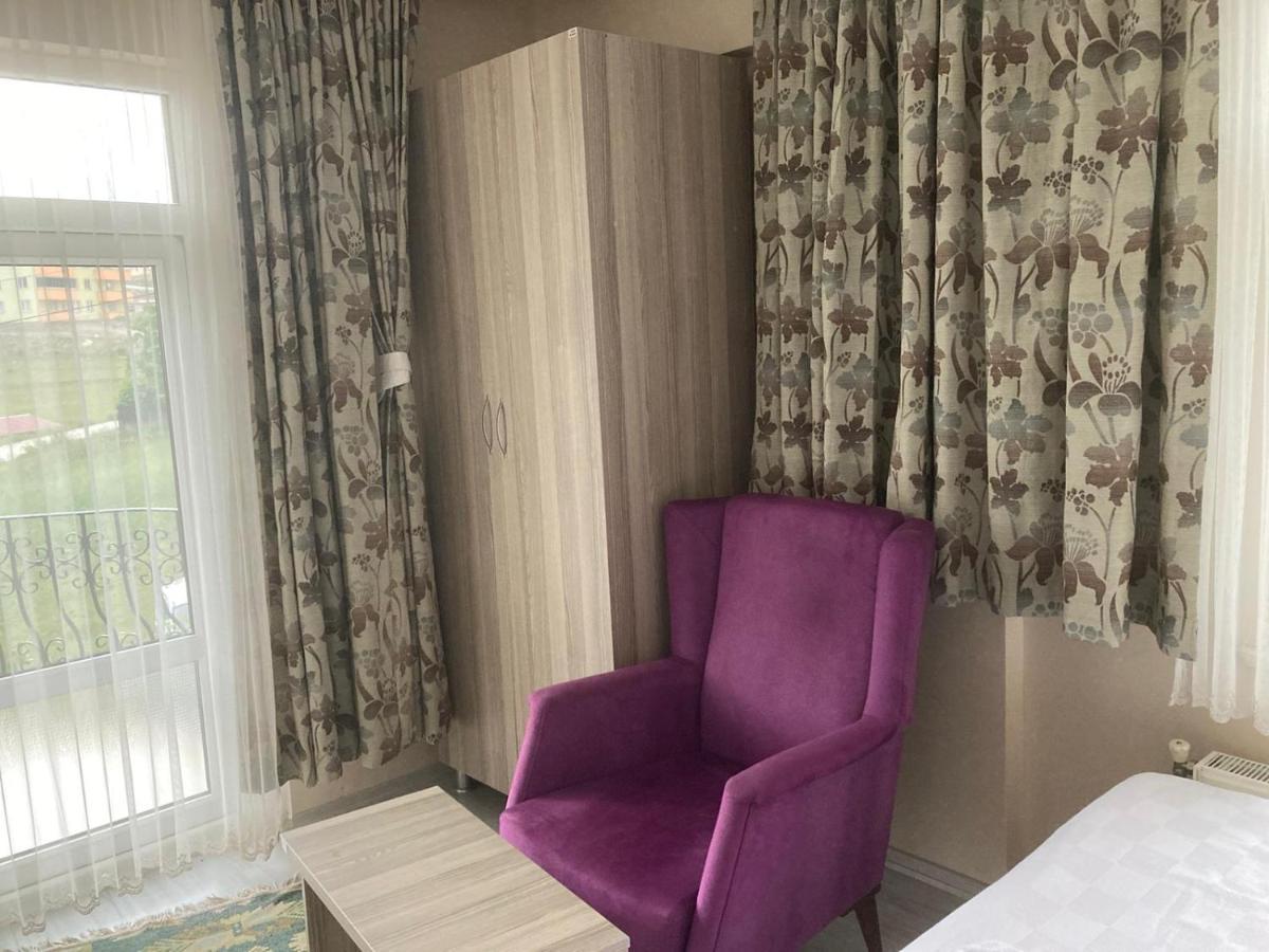 Sarimese Otel Demirci   Buitenkant foto