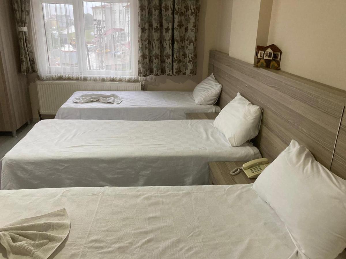 Sarimese Otel Demirci   Buitenkant foto