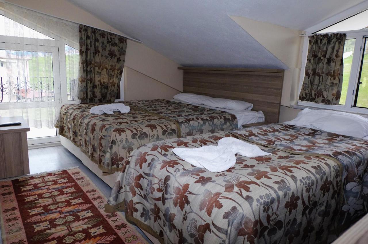 Sarimese Otel Demirci   Buitenkant foto